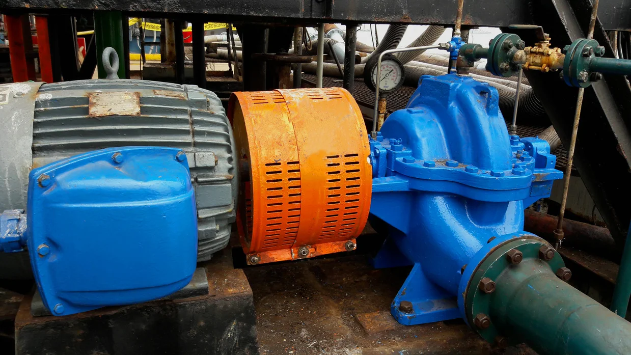 Bomba industrial y motor intervenidos por Mantto Group